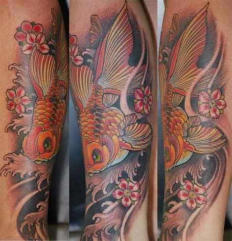 tatouage poisson japonais|Signification tatouage japonais [GUIDE COMPLET].